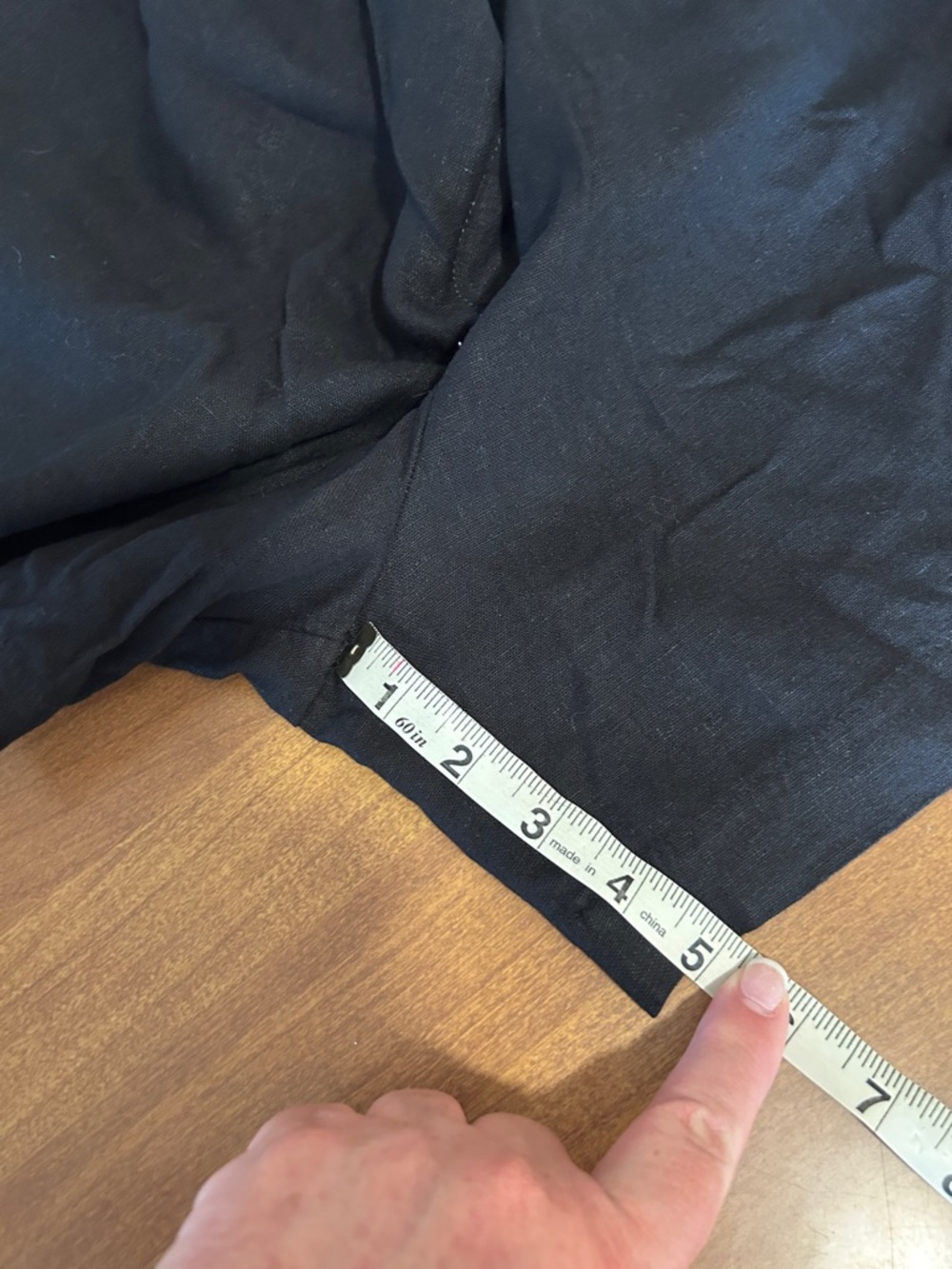 Old Navy Black High-Waist Shorts with Pleats - Picture 4 of 4
